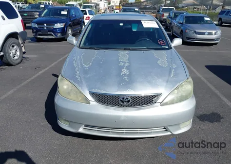 2005 Toyota Camry Se z USA, uszkodzony, nr VIN 4T1BE32KX5U569590
